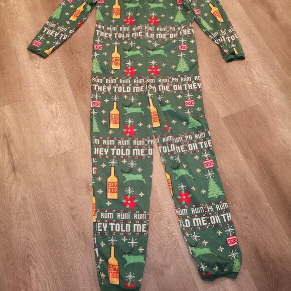 December 25th Ladies Size Small Fleece Lined Long Sleeve Onesie Sleepwear - Picture 2 of 7